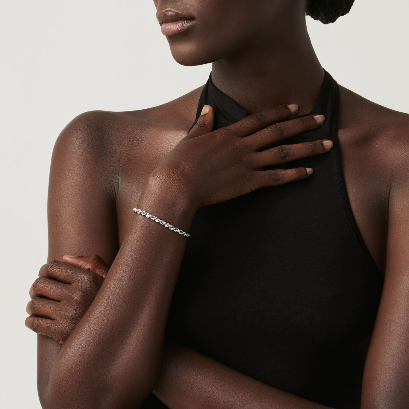 010136m01000 B 02.jpg