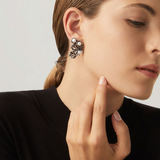 010566m01000 B 02.jpg