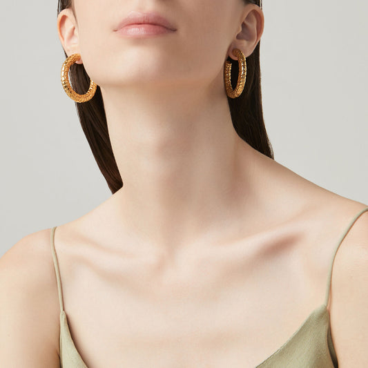 010661m02000 B 02.jpg