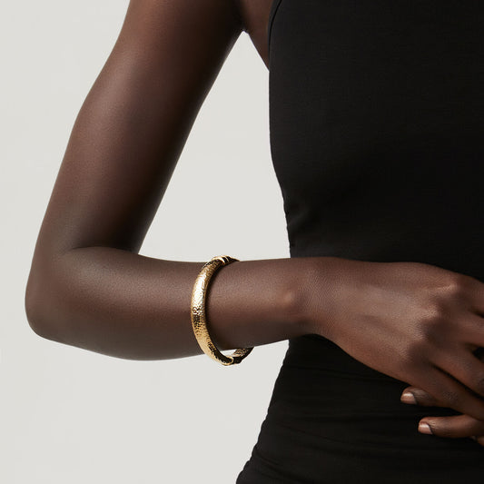 010823m02000 B 02.jpg