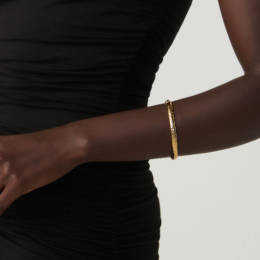 010825m02000 B 02.jpg