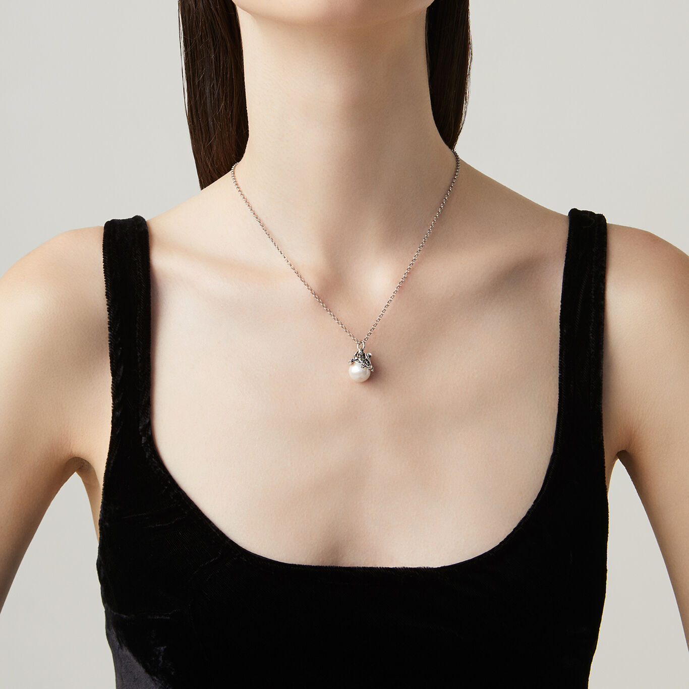 011109m01000 B 02.jpg