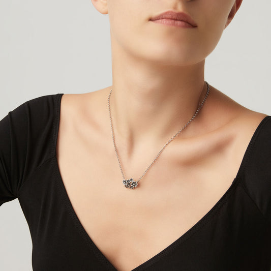 011224m01000 B 02.jpg