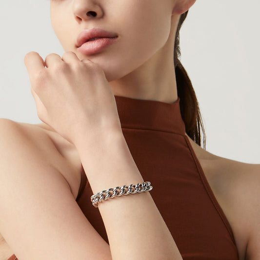 011400m01000 B 02.jpg