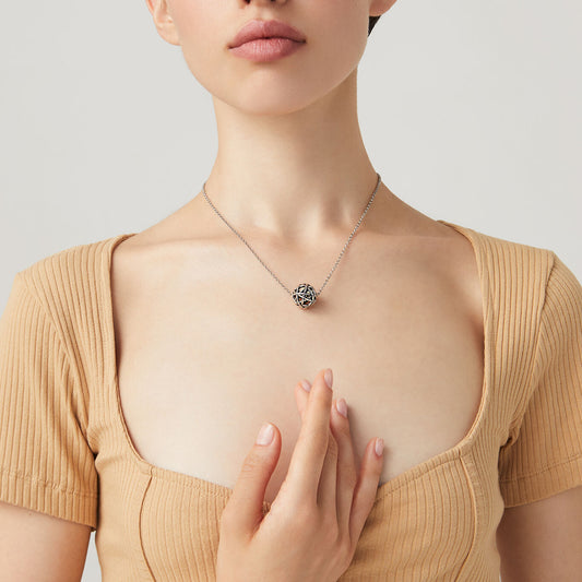 011596m01000 B 02.jpg