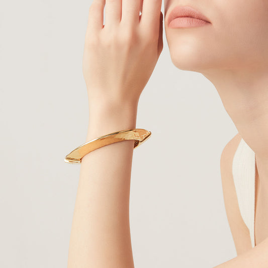 011730m02000 B 02.jpg