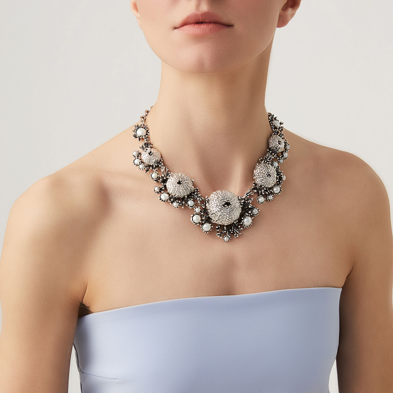 011732m01000 B 02.jpg