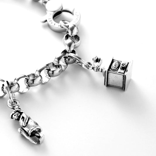 110449m01000 B 03.jpg