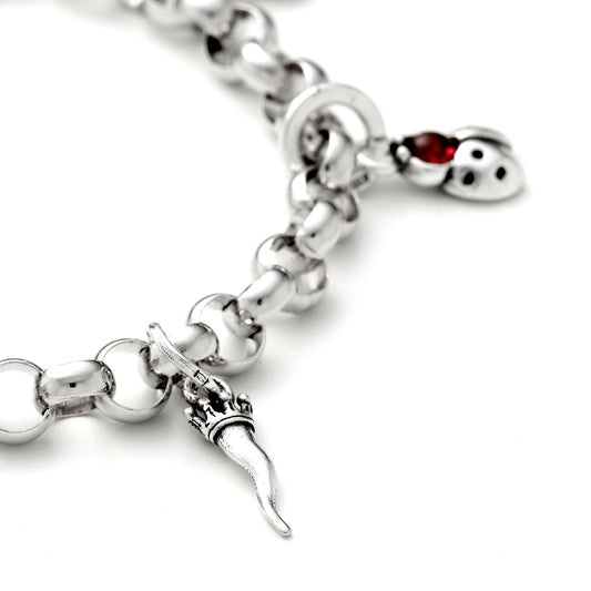 110928m01000 B 03.jpg