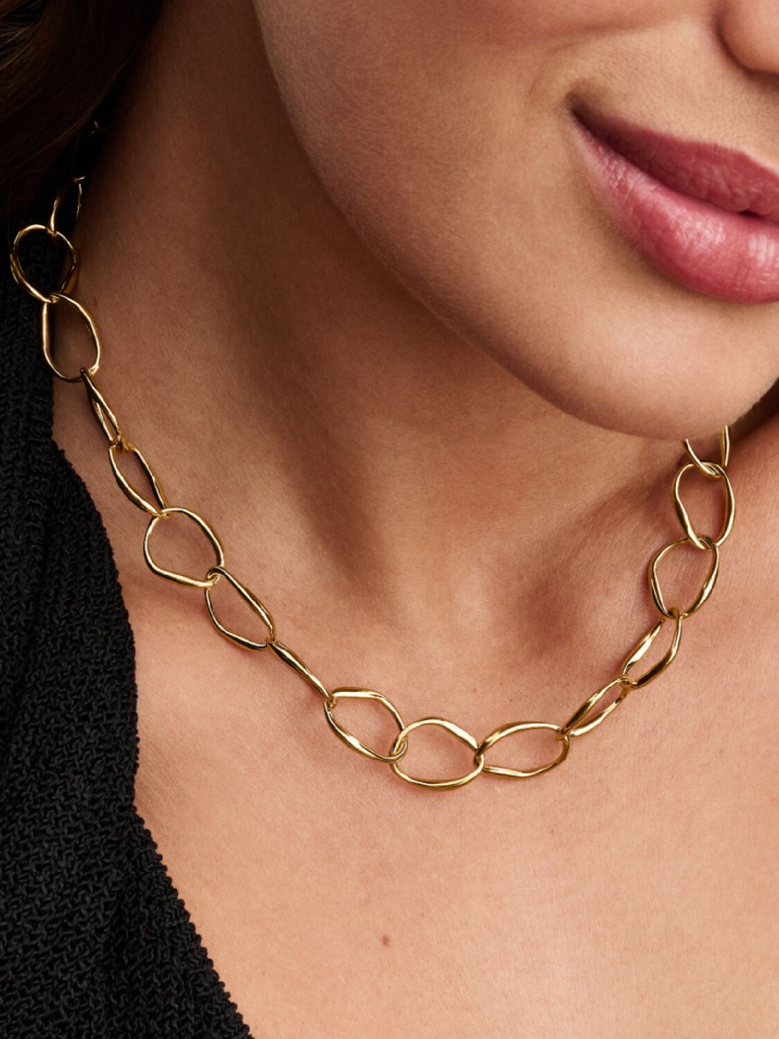 2025q2d Collection Essence Go Ac Tp Pdp Model Single 26 1x1 Rgb Necklace