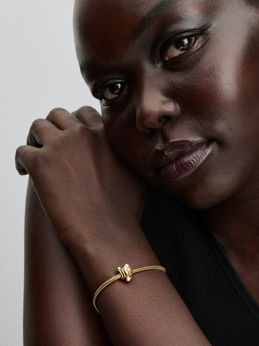 2025q2d Collection Moments Go Ac Tp Pdp Model Single 13 1x1 Rgb