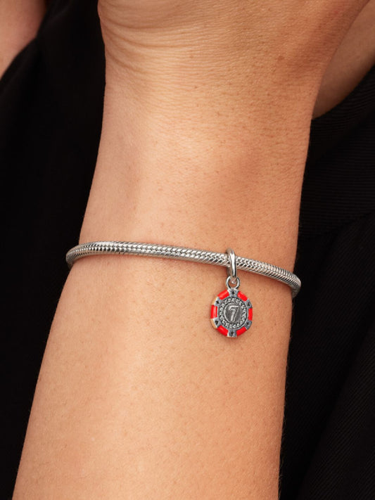 2025q2d Collection Moments Go Ac Tp Pdp Model Single 32 1x1 Rgb Charm