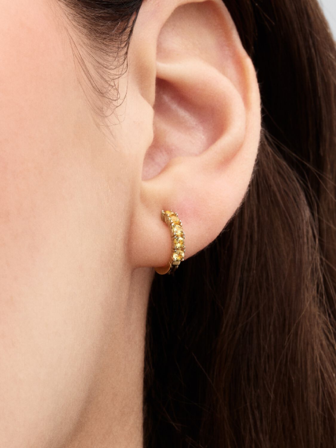 2025q2d Collection Timeless Go Ac Tp Pdp Model Single 08 1x1 Rgb Earring