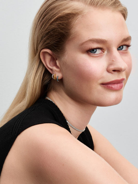 2025q2d Collection Timeless Go Ac Tp Pdp Model Styled 02 1x1 Rgb