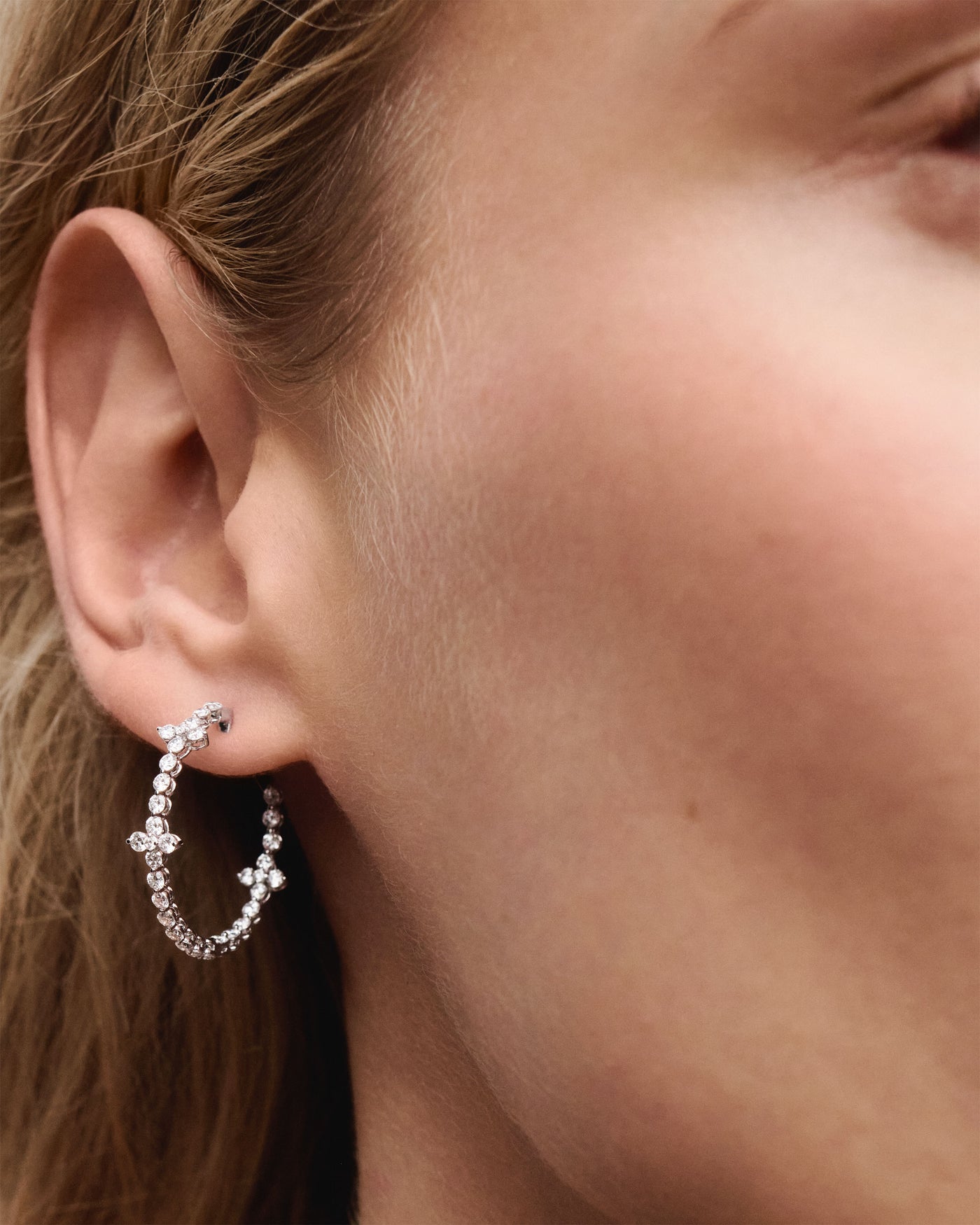 Orecchini PD PAOLA Orecchini Maggie in diamanti e oro bianco AR06-F86-U
