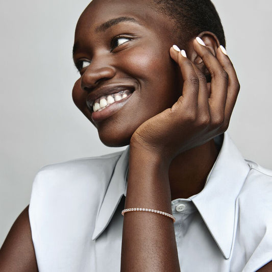 581469c01 Abc123 Model Ecom 01 Rgb