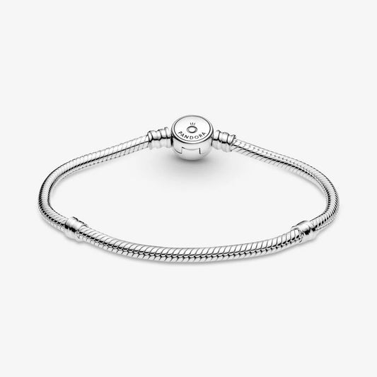 Bracciale Pandora Moments con Maglia Snake e Chiusura a Disco Blu Scintillante 599288C01