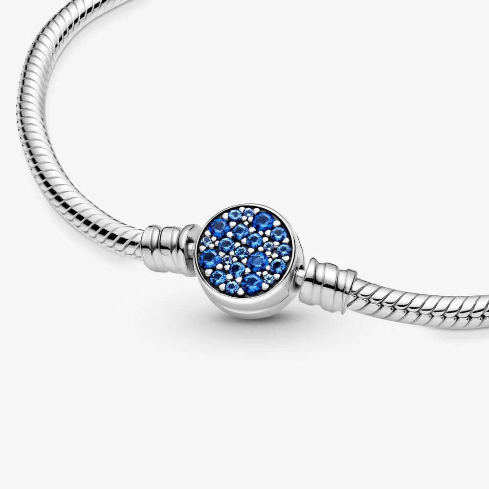 Bracciale Pandora Moments con Maglia Snake e Chiusura a Disco Blu Scintillante 599288C01