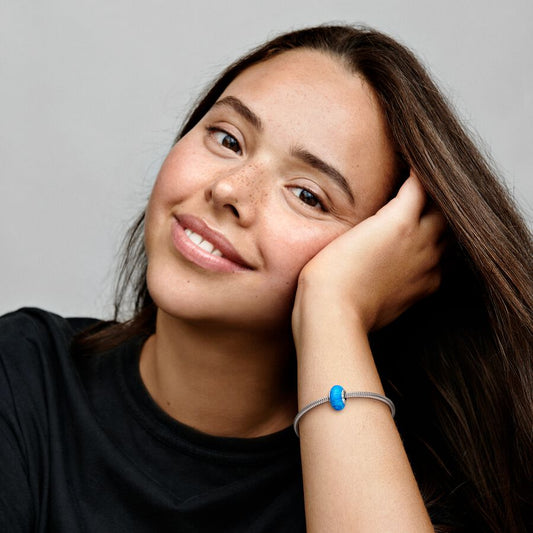 791691c02 Abc123 Model Ecom 01 Rgb