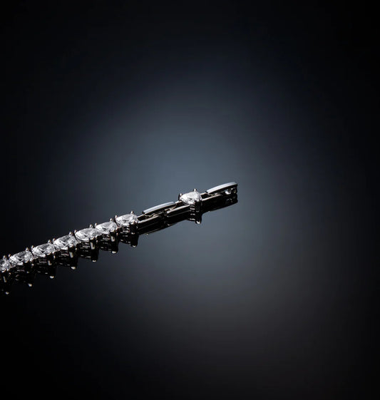 J19auv20 Bracelet Tenniswhiteheart.3 07d3025f 0368 40ee B7e7 15bd4c1a9c75 900x