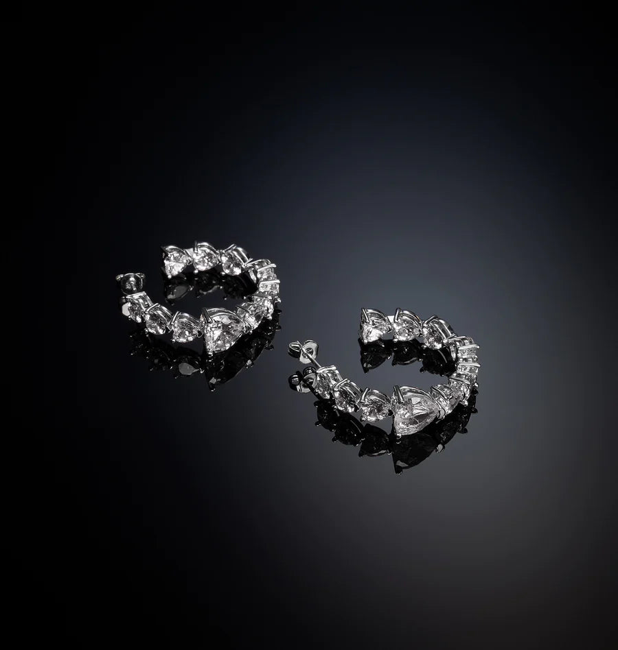 J19auv28 Earrings Hoopwhiteheart.3 900x