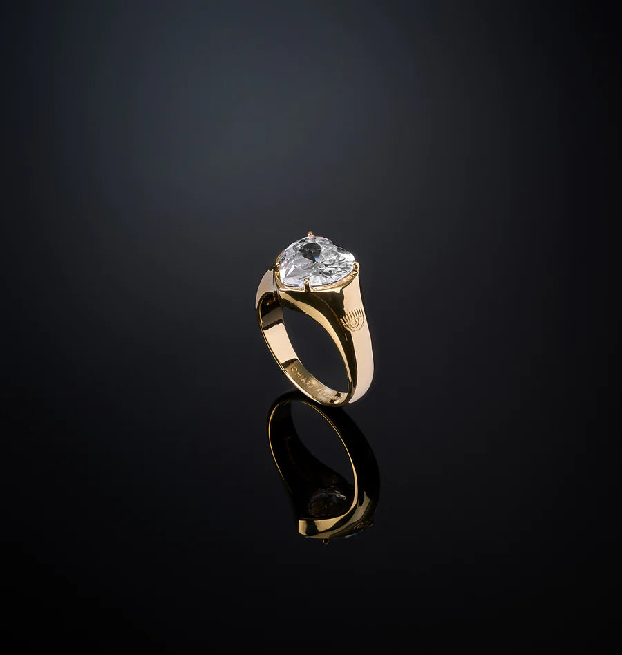J19auv36 Ring Chevalierwhiteheart.1 900x