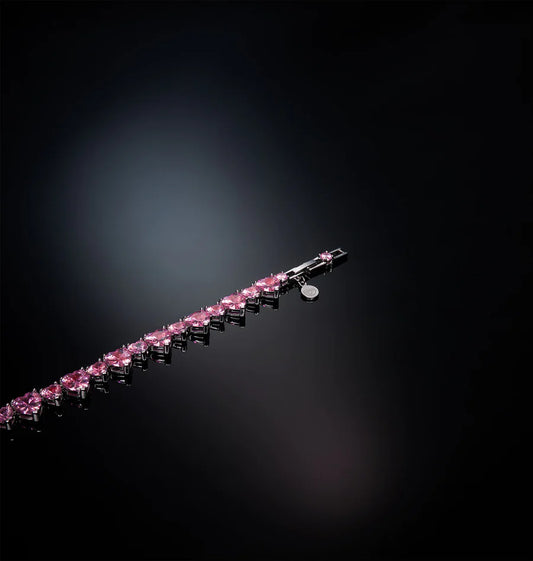 J19auv37 Necklace Pinkhearts.3 900x