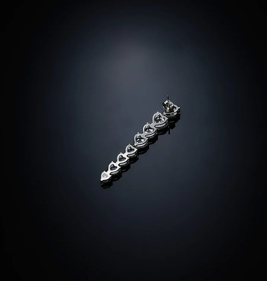J19avg08 Infinitylove Necklace Silver.3 900x