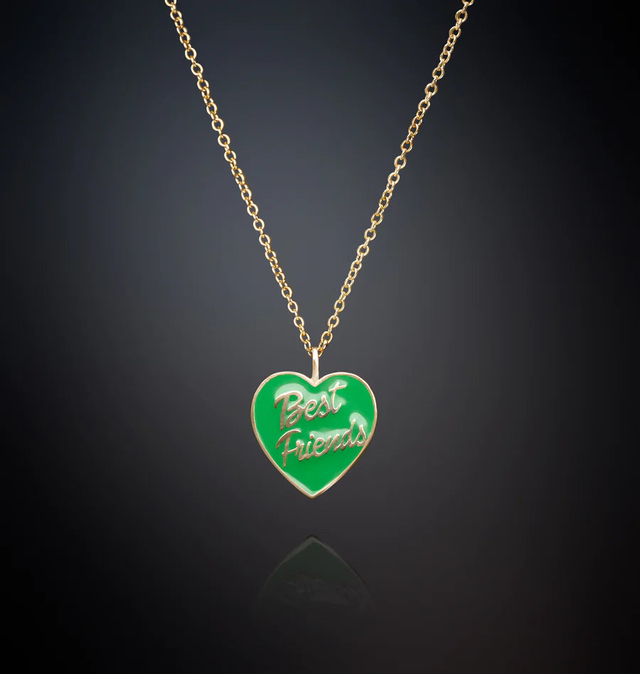 J19avi02 Loveparade Green.1 900x