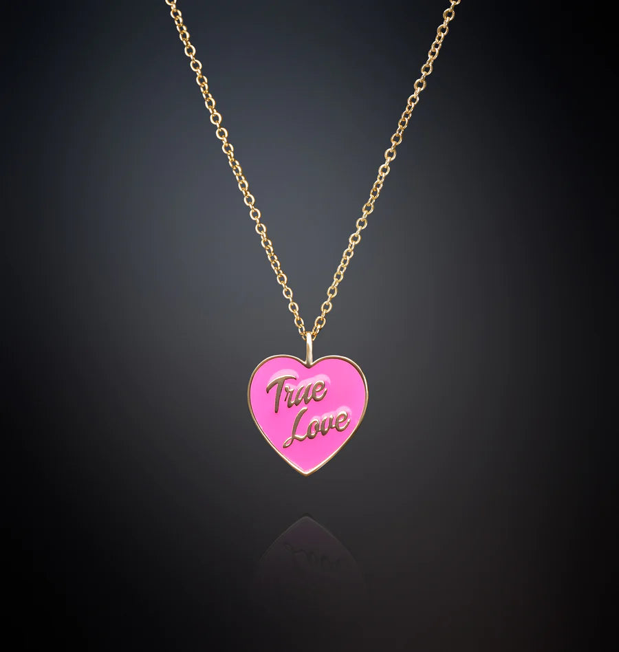 J19avi03 Loveparade Pink.1 900x