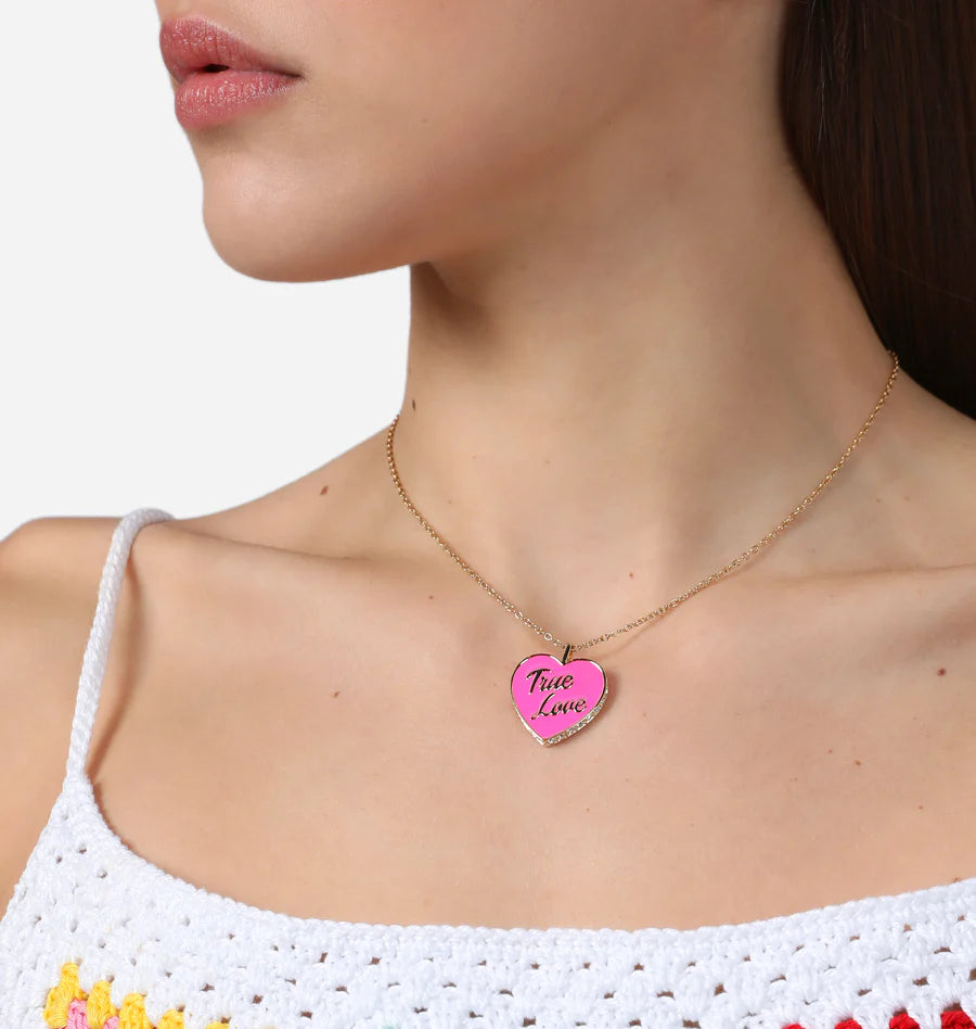 J19avi03 Loveparade Pink.2 900x