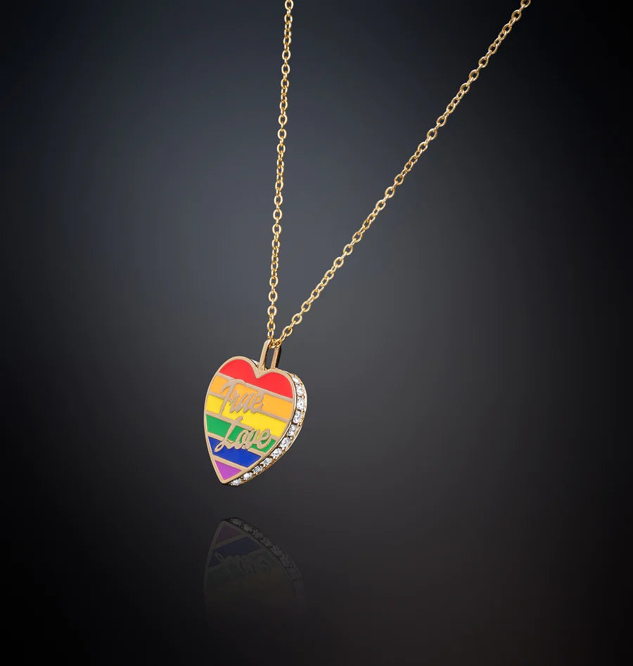 J19avi04 Loveparade Rainbow.3 900x