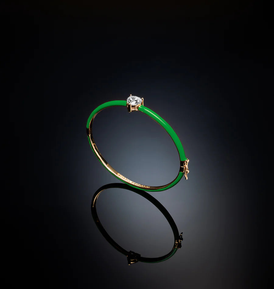 J19avi31 Bangle Love Green.1 5ab88ddb 2039 42b1 B132 8ed182e14a4f 900x