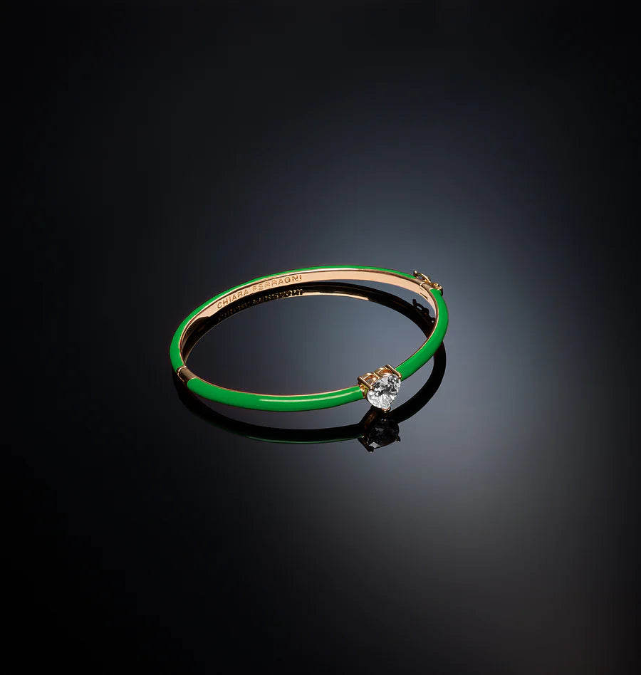 J19avi31 Bangle Love Green.3 5cec06d5 9e53 427e 9b6d 7382366f7324 900x