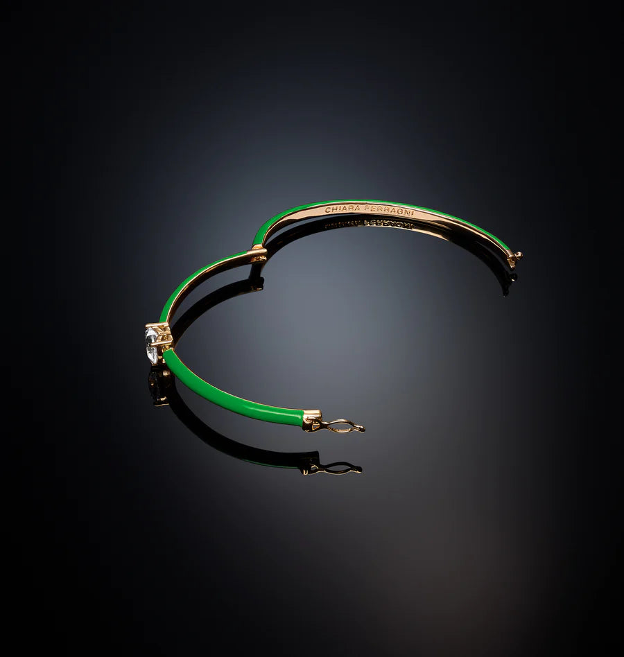 J19avi31 Bangle Love Green.4 048bfaf8 64d4 47bc 9105 5047d4585844 900x