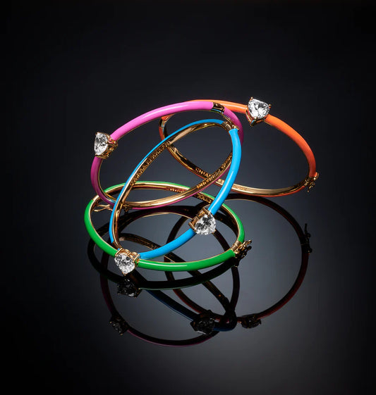 J19avi31 Bangle Love Green.5 Bc726f85 089b 48f0 Abb0 1884ebf92e49 900x