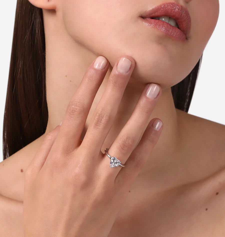 J19avi39 Ring Love Silver.2 Dd4ce97c C56f 40dd 9c0a 46b9a39c9812 900x
