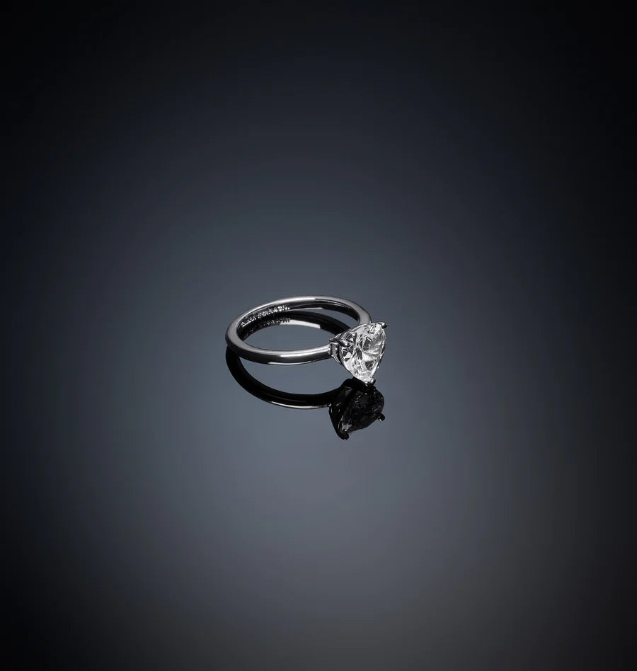 J19avi39 Ring Love Silver.4 259dcddd 01ba 484b 998b 640322b94b8c 900x