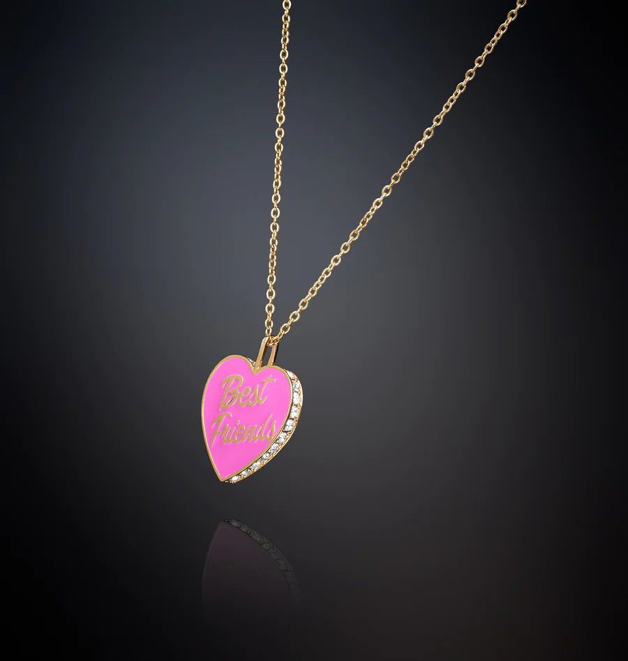 J19avi45 Loveparade Pink.3 900x