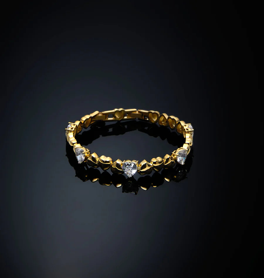 J19avt09 Cuoricino Bracelet Gold.1 900x