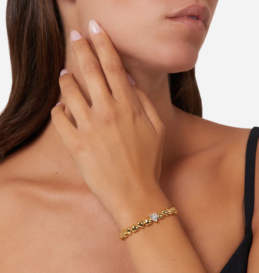 J19avt11 Cuoricino Bracelet Gold.2 900x