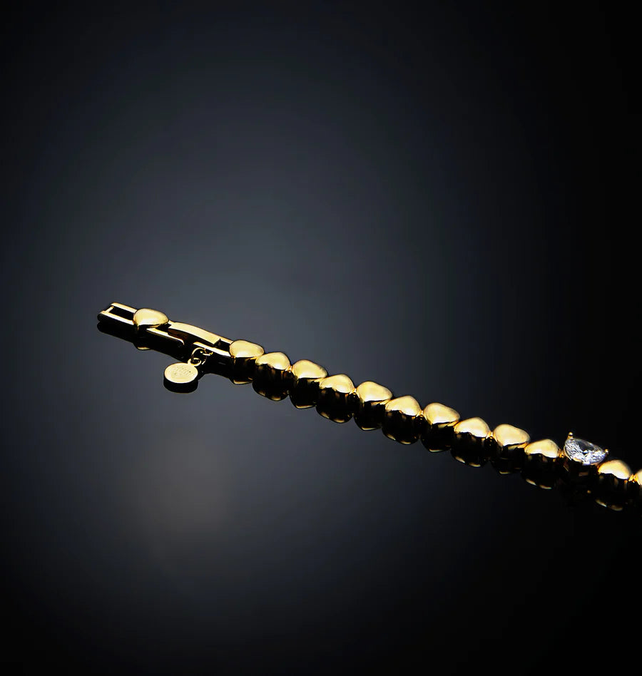 J19avt11 Cuoricino Bracelet Gold.3 900x