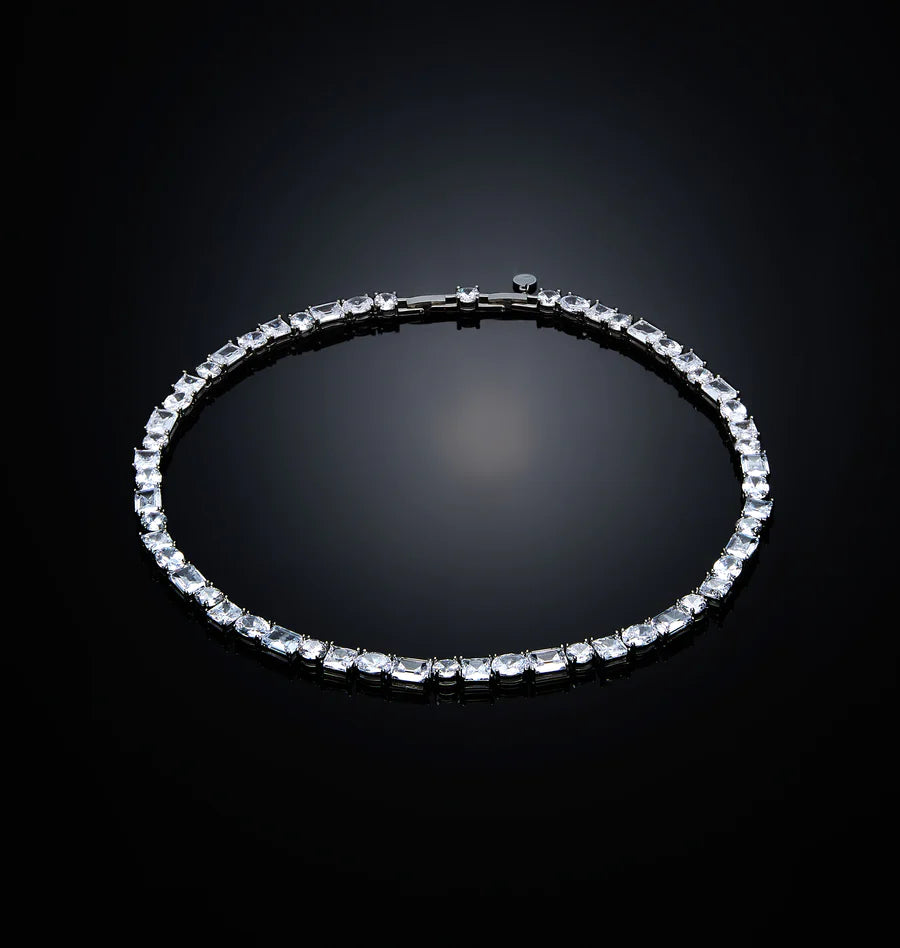 J19avu01 Princess Necklace Silver.1 900x