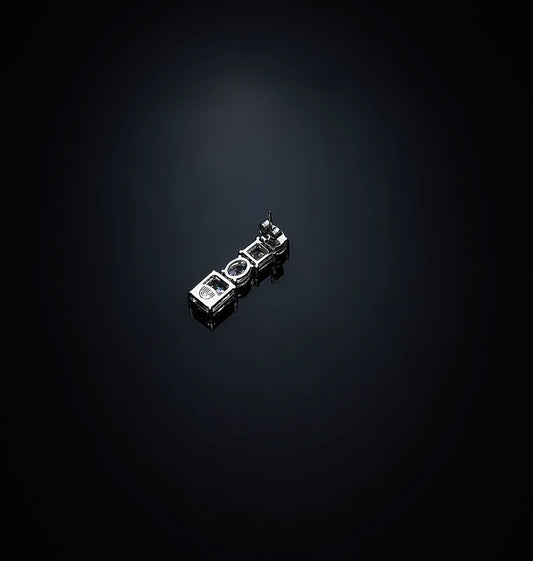 J19avu03 Princess Earrings Silver.3 900x