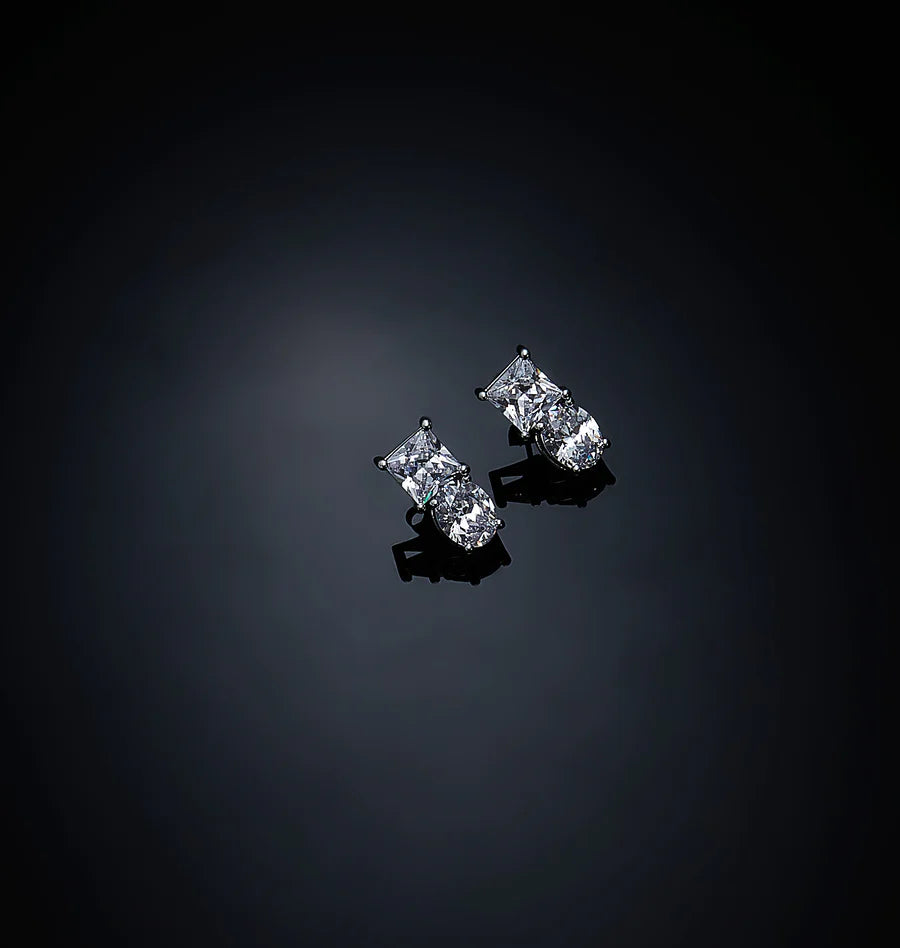 J19avu04 Princess Earrings Silver.1 900x
