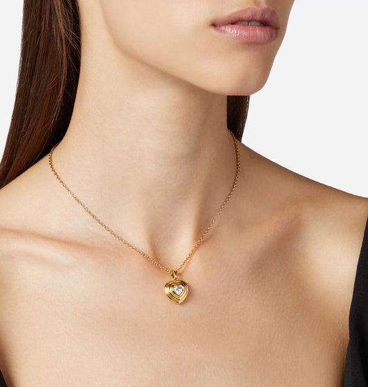 J19axp01 Bold Collana Gold.2 3000x