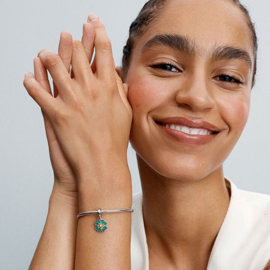 Q125 A Pdp Model Single 66 1x1 Rgb