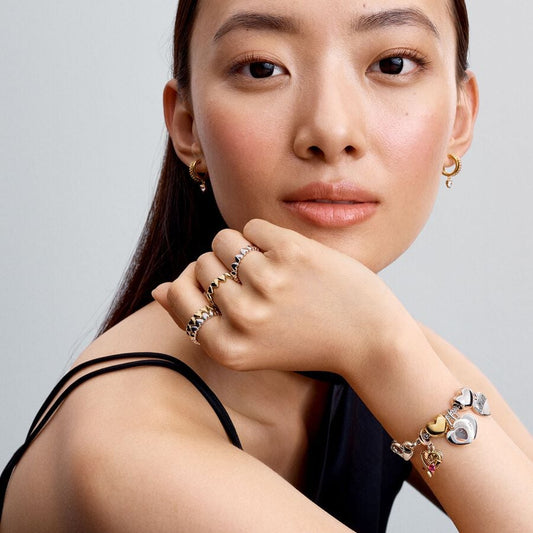 Q125 A Pdp Model Styled 01 1x1 Rgb