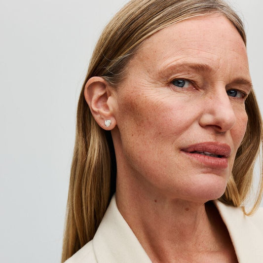 Q224 C Pdp Model Single 17 1x1 Rgb