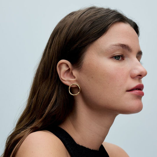 Q224 D Pdp Model Single 02 1x1 Rgb